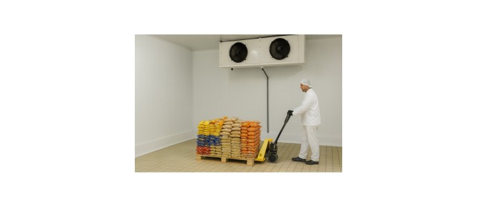 Soluciones para crear espacios higiénicos: cortinas de lamas de PVC y panel sanitario de PVC